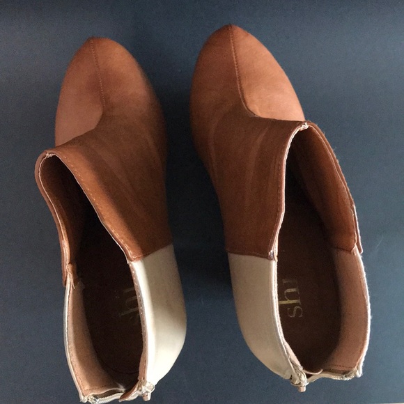 Modern Aesthetic Platform Shoes Ankle Booties - Picture 5 of 14